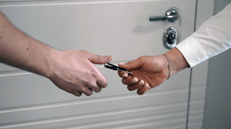 Электронный замок против механического: плюсы, минусы и заблуждения